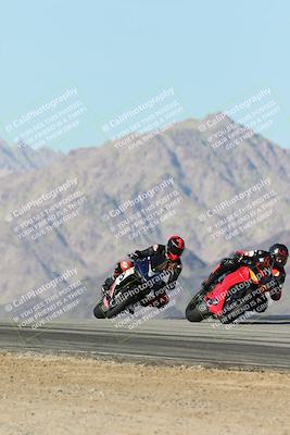 media/Dec-01-2025-Moto Forza (Mon) [[2daa91e15f]]/2-Intermediate Group/Session 4 Turn 9/